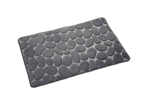 grey pebble bath mat
